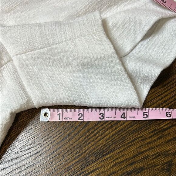 Lilly Pulitzer Women’s Textured Shorts Size-10 - Picture 4 of 8